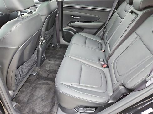 Used 2024 Hyundai Tucson Limited image 16