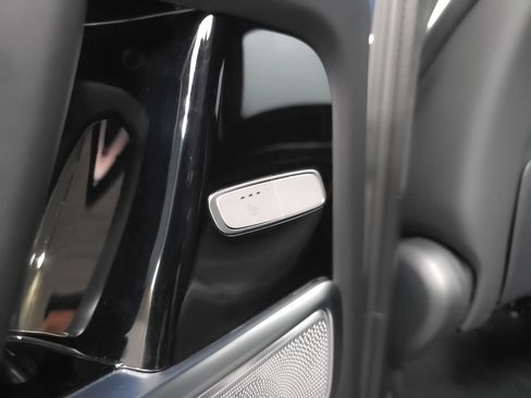 Used 2025 Mercedes-Benz G 550 image 26