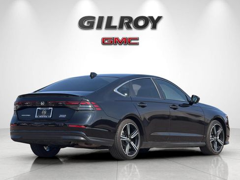 Used 2024 Honda Accord Sport image 3