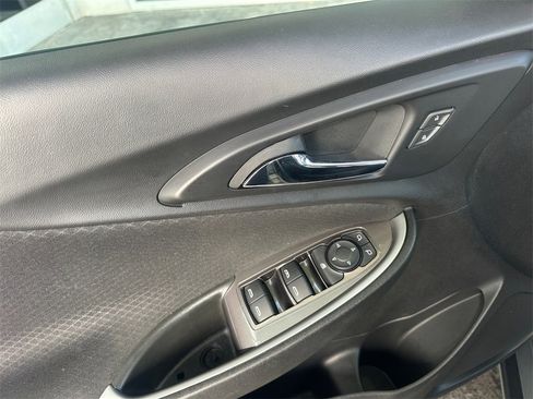 Used 2024 Chevrolet Malibu LT image 26