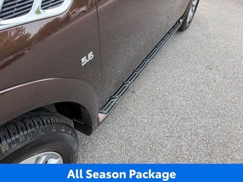 Used 2017 INFINITI QX80 4WD w/ Driver Assistance Package image 17