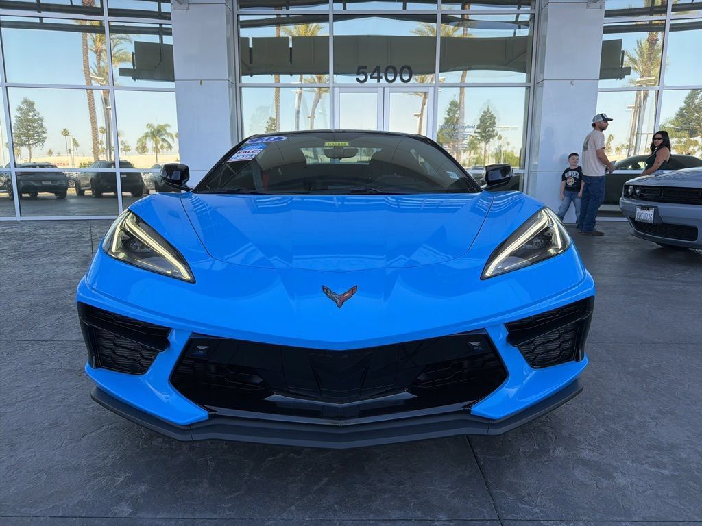 Used 2023 Chevrolet Corvette Stingray Premium Conv w/ Z51 Performance Package RWD image 2