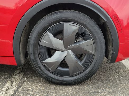 Used 2024 Toyota Prius LE image 5