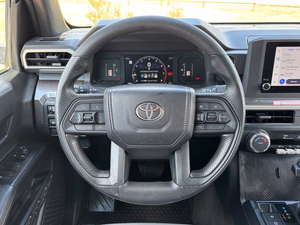 Used 2026 Toyota Tacoma SR5 AWD/4WD image 15