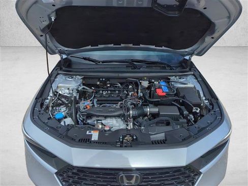 Used 2025 Honda Accord SE image 15