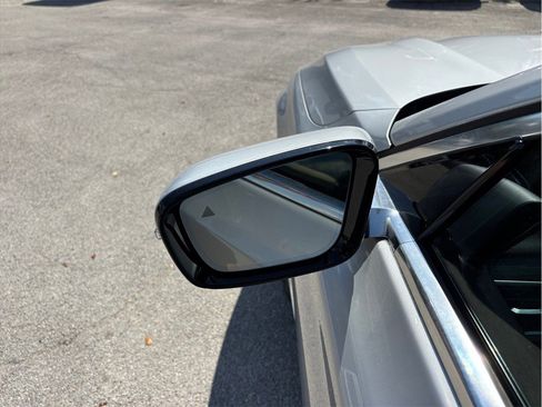 Used 2018 BMW 750i image 20