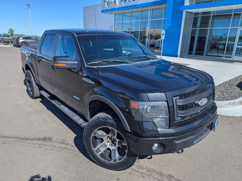Used 2014 Ford F150 FX4 w/ Equipment Group 402A Luxury AWD/4WD image 4