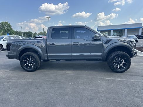 Used 2018 Ford F150 Raptor w/ Equipment Group 802A Luxury AWD/4WD image 9