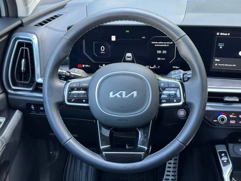 Used 2025 Kia Sorento SX AWD/4WD image 18