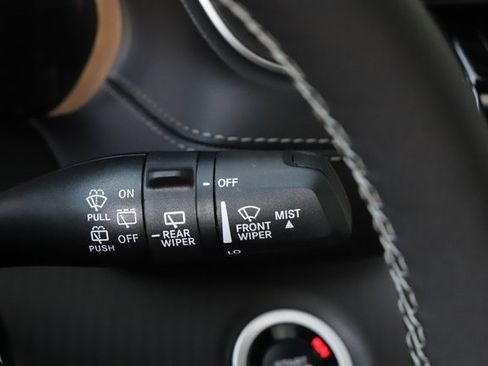 New 2025 Jeep Grand Cherokee 4WD image 30