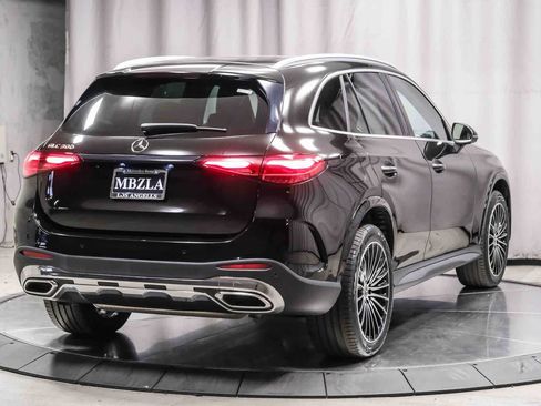 Used 2023 Mercedes-Benz GLC 300 image 4