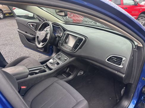 Used 2015 Chrysler 200 Limited w/ Convenience Group FWD image 14