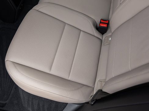 New 2025 Porsche Macan 4S Electric image 36