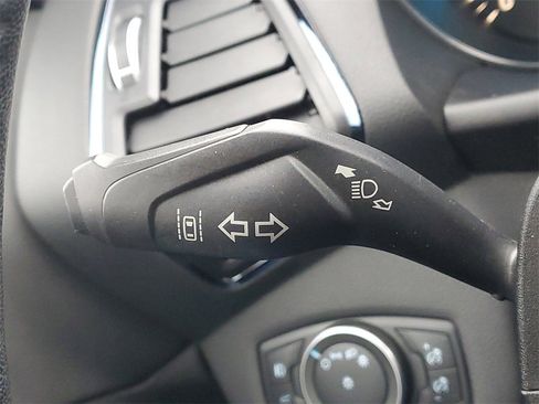 Used 2019 Ford Escape Titanium image 19