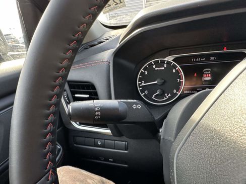 Used 2025 Nissan Rogue SV image 27