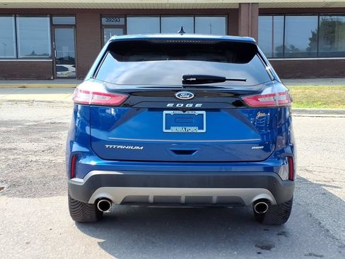 Used 2023 Ford Edge Titanium w/ Equipment Group 301A AWD/4WD image 4
