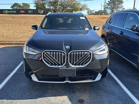 Used 2025 BMW X3 xDrive30i w/ Premium Package image 2
