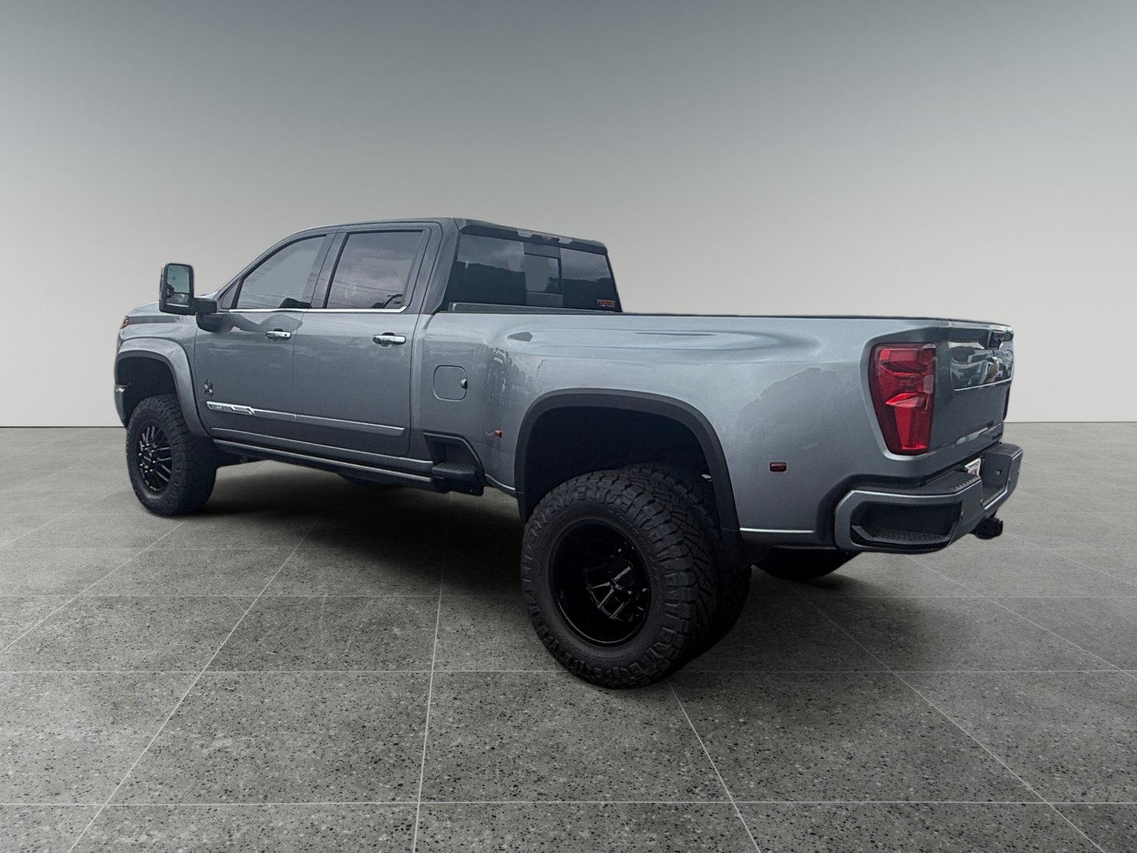 New 2026 Chevrolet Silverado 3500 High Country w/ High Country Premium Package AWD/4WD image 3