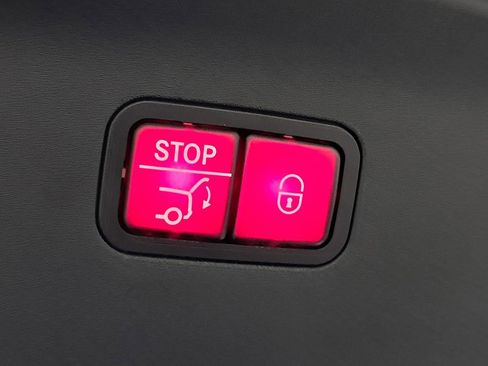 Used 2020 Mercedes-Benz AMG GT 53 w/ Driver Assistance Package image 71