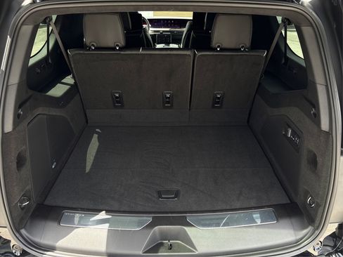 New 2026 Cadillac Escalade ESV Platinum Sport image 11