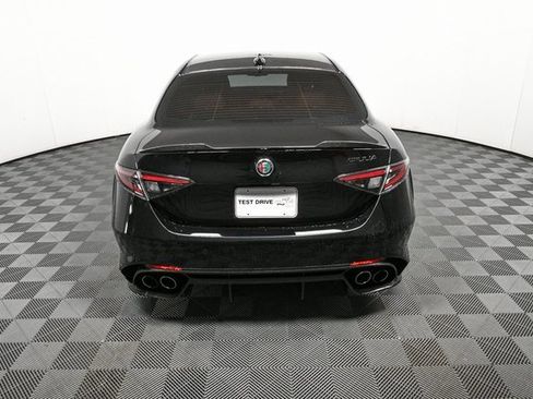 Used 2024 Alfa Romeo Giulia Quadrifoglio image 30