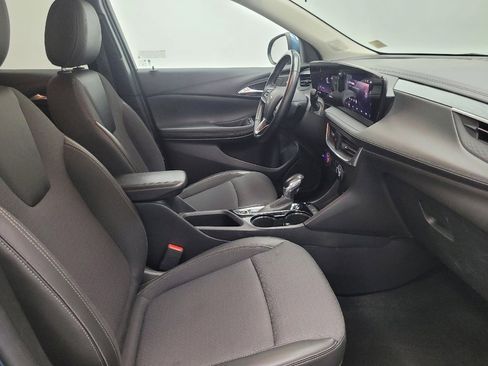 Used 2024 Buick Encore GX Preferred FWD image 21