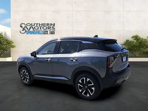 Used 2025 Nissan Kicks SR AWD/4WD image 28
