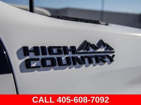 Used 2025 Chevrolet Silverado 3500 High Country w/ High Country Premium Package AWD/4WD image 11