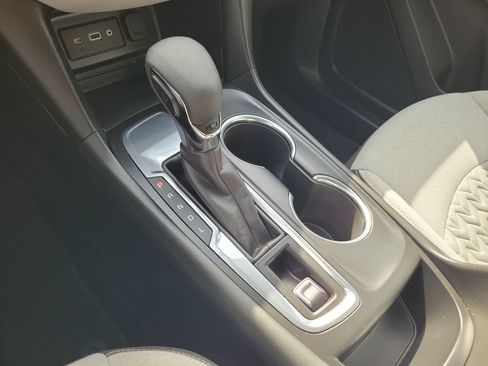 Used 2023 Chevrolet Equinox LT FWD image 30