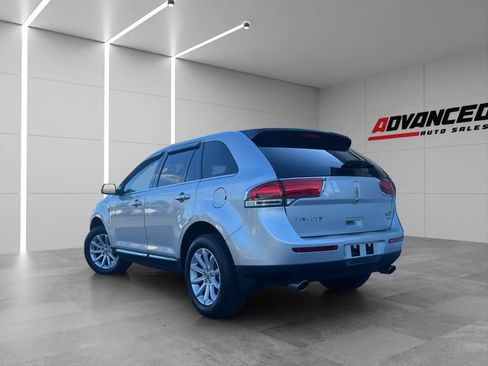 Used 2012 Lincoln MKX AWD image 4