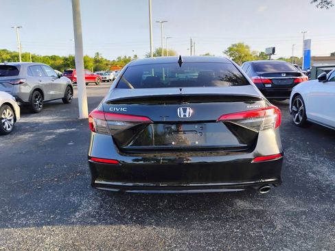 Used 2023 Honda Civic Sport image 4