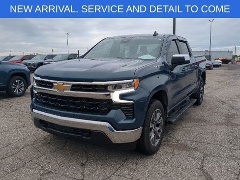 Used 2024 Chevrolet Silverado 1500 LT AWD/4WD image 15