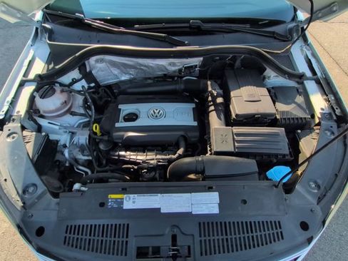 Used 2016 Volkswagen Tiguan SEL image 30