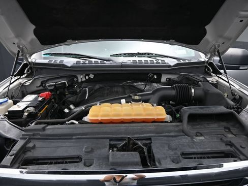 Used 2016 Ford F150 XLT w/ Equipment Group 302A Luxury AWD/4WD image 28
