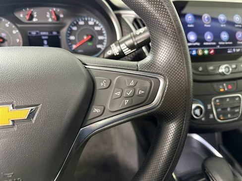 Used 2025 Chevrolet Malibu LT image 16