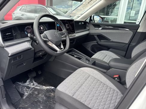 New 2026 Volkswagen Tiguan S image 9