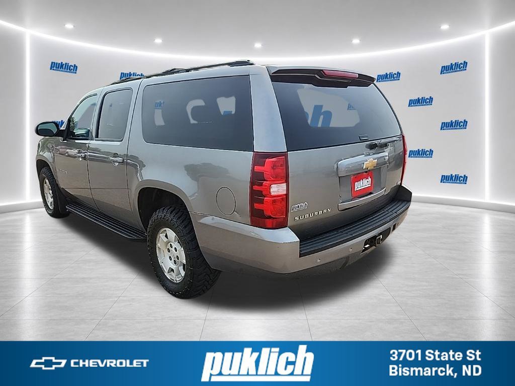 Used 2012 Chevrolet Suburban LS w/ Convenience Package 1 AWD/4WD image 3