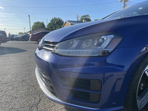 Used 2016 Volkswagen Golf 4-Door image 11