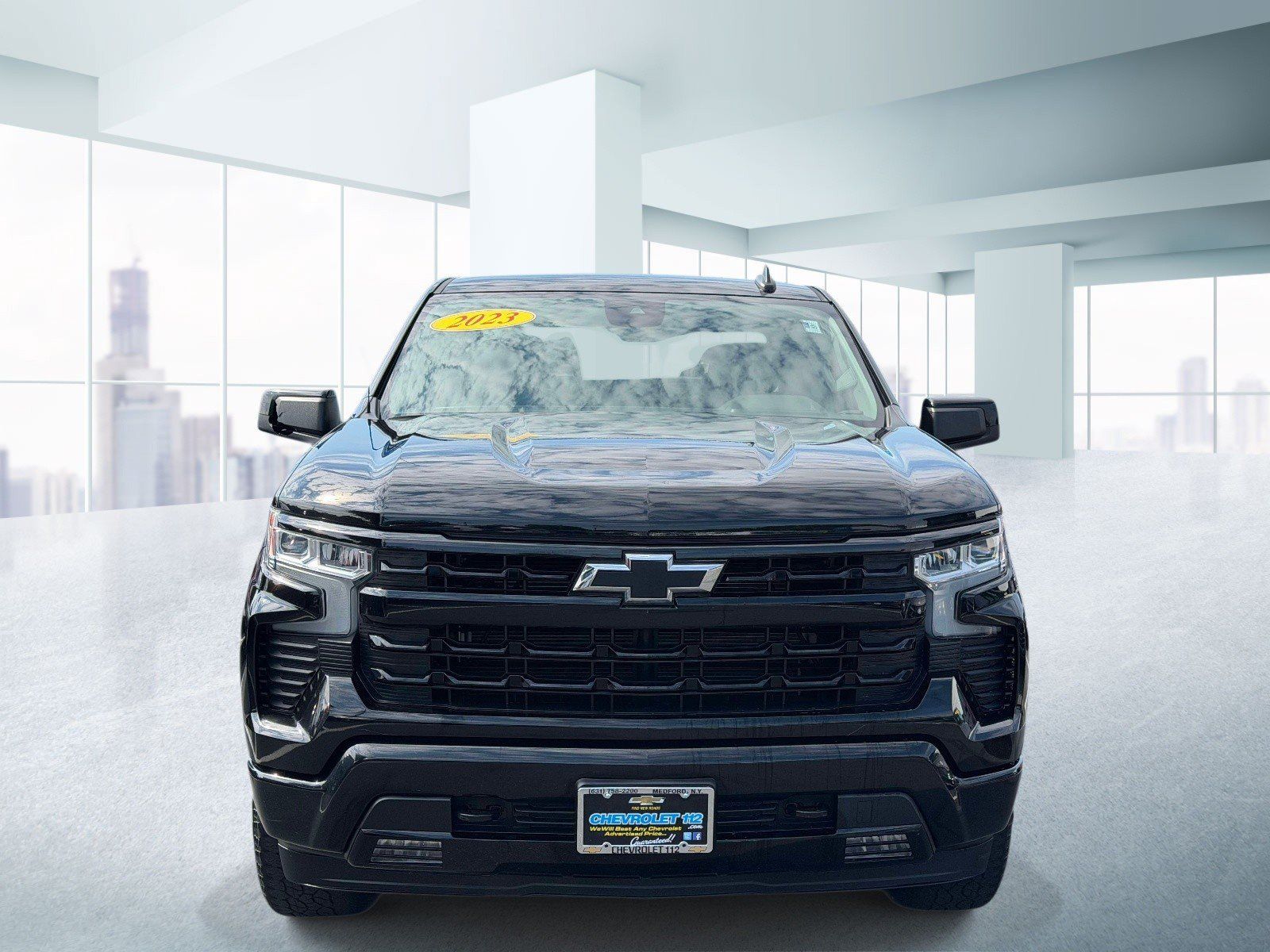 Used 2023 Chevrolet Silverado 1500 RST w/ Z71 Off-Road Package AWD/4WD image 2