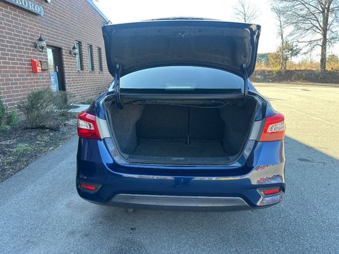 Used 2019 Nissan Sentra S image 27