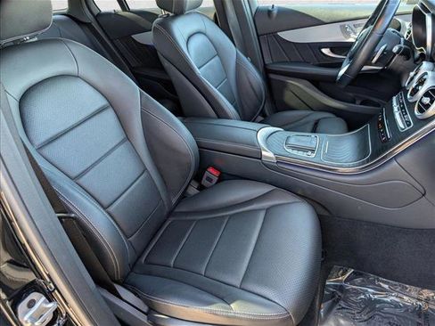 Used 2022 Mercedes-Benz GLC 300 image 22