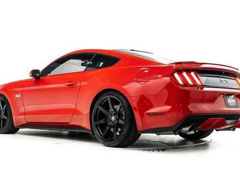 Used 2015 Ford Mustang GT Premium w/ Equipment Group 401A RWD image 10