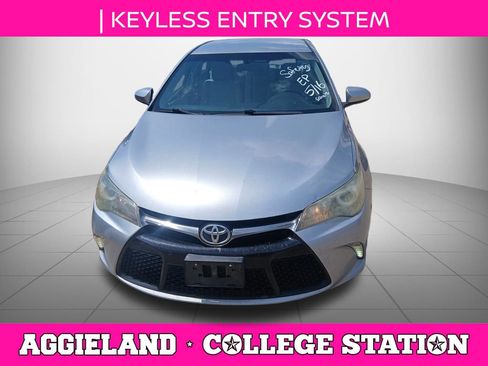 Used 2017 Toyota Camry SE FWD image 5