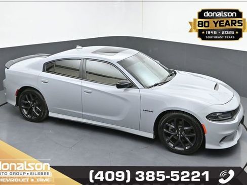 Used 2020 Dodge Charger R/T w/ Plus Group RWD image 18