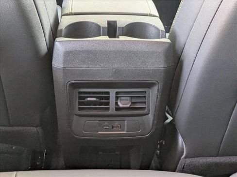 Used 2025 Chevrolet Colorado ZR2 w/ Midnight Edition image 18