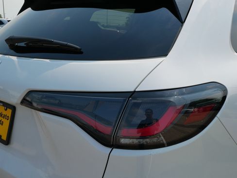 Certified 2024 Honda HR-V Sport image 17