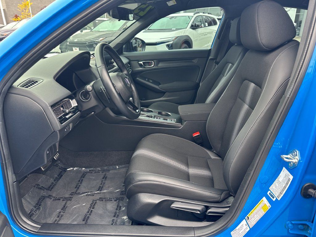 Used 2025 Honda Civic Sport image 12
