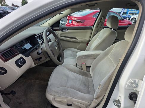 Used 2008 Chevrolet Impala LT FWD image 7