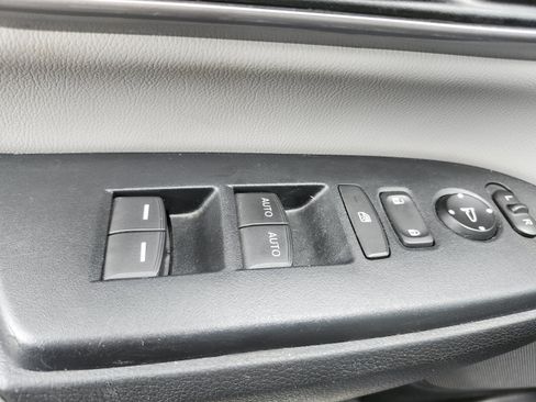 Used 2018 Honda CR-V EX-L image 19