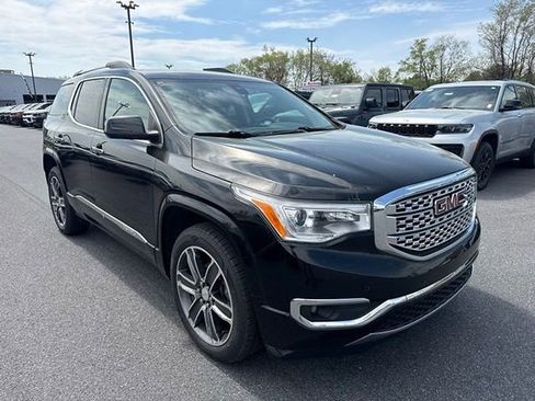 Used 2019 GMC Acadia Denali image 9
